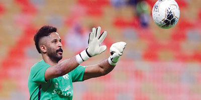 استبعاد العويس من معسكر «الأخضر» وضم اليامي وعسيري 