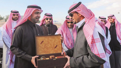  جانب من جولة وزير الإسكان في مناطق الحدود الشمالية