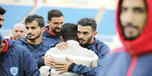  لاعبو أبها يودعون خالد زيلعي