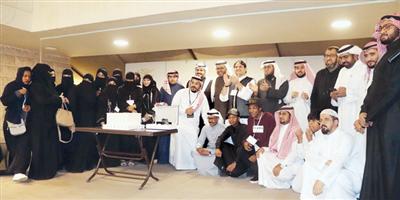 الاحتفاء بفريق شخصيات المدينة 