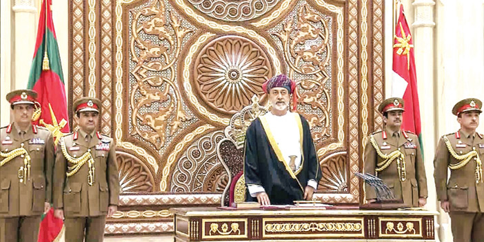  السلطان هيثم بن طارق بعد أداء اليمين الدستورية