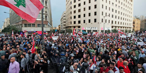 للشهر الرابع على التولي ورغم المواجهات العنيفة 