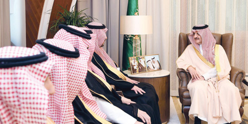  أمير الشرقية خلال الاجتماع