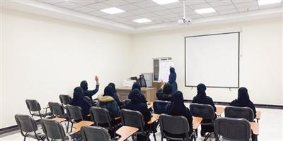 جامعة الطائف: 5 آلاف متقدمة لمدرسة تعليم القيادة في يومين 