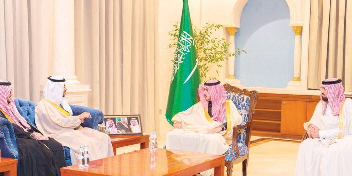  أمير منطقة الجوف مستقبلاً محافظ هيئة المنشآت الصغيرة