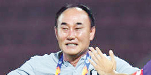  مدرب منتخب كوريا الجنوبية