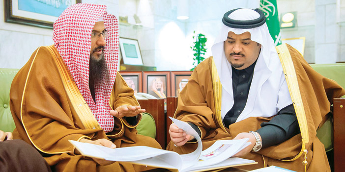  نائب أمير الرياض يتسلم تقرير هيئة الأمر بالمعروف