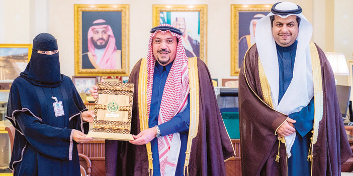   جانب من تكريم سموه