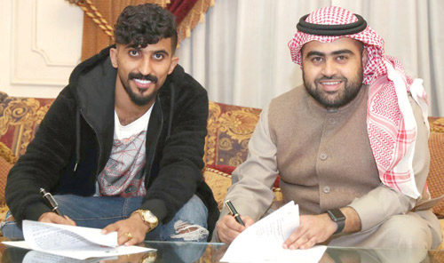  الكويكبي بعد تجديد عقده مع الاتفاق