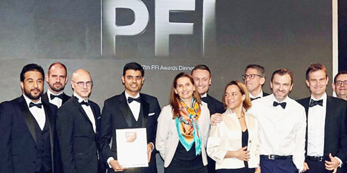  جانب من الحفل وتسليم الجائزة