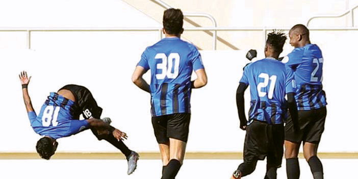  فرحة لاعبي النهضة بالثلاثية في القادسية