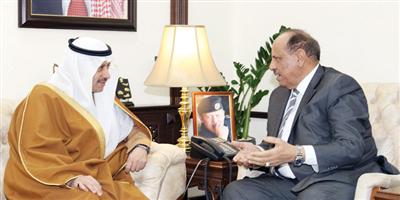 سفير المملكة في عَمان يلتقي وزيري الداخلية والإعلام في الأردن 