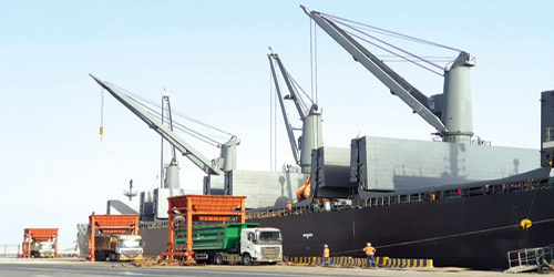 ميناء الملك عبدالله يرفع طاقته الإنتاجية للبضائع 333 % 
