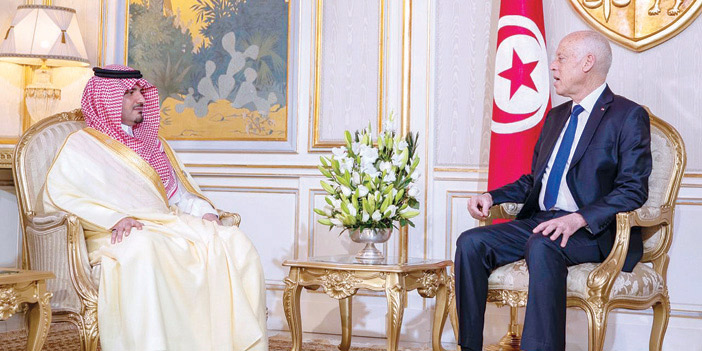   الرئيس التونسي مستقبلا سمو وزير الداخلية