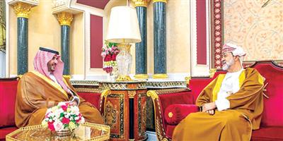 سلطان عمان يستقبل الأمير خالد بن سلمان 