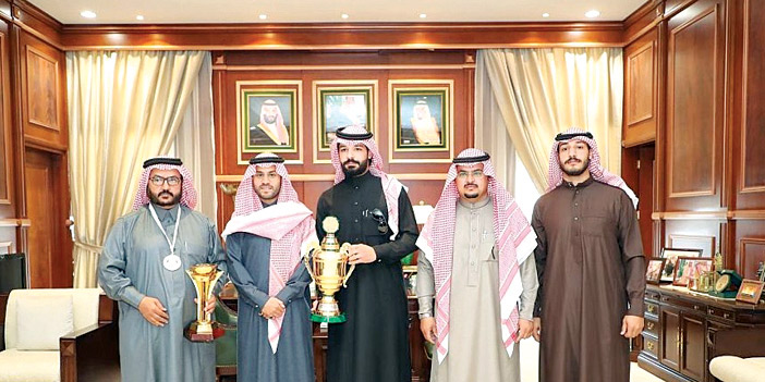  جانب من استقبال سموه أبطال الميادين «الفروسية والهجن»