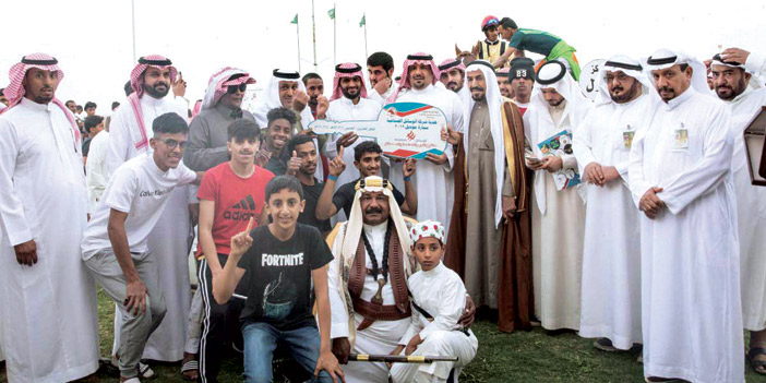  المشيقح يسلمان المفتاح الافتراضي لمالك شيمان لأبناء المطلق