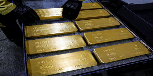 سعر الذهب في التعاملات الفورية يرتفع بنسبة 0.8 % 
