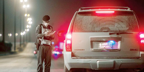 الأجهزة الأمنية بالقصيم تواصل جهودها ميدانياً خلال ساعات منع التجول 