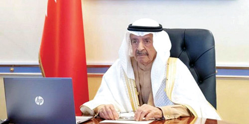 مجلس وزراء البحرين يرحب بدور السعودية في إعادة التوازن لأسواق النفط 