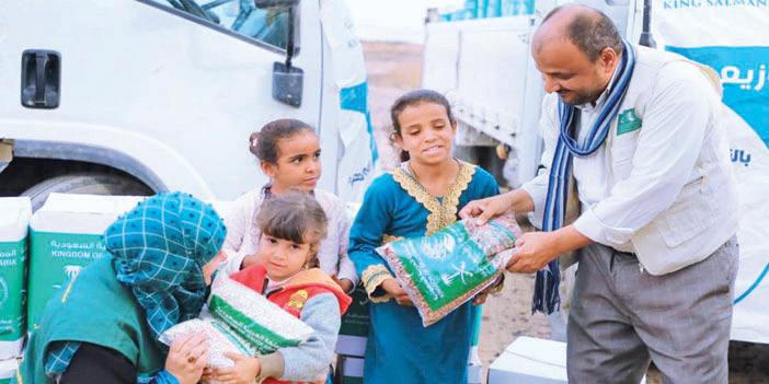مركز الملك سلمان للإغاثة يواصل توزيع المساعدات الإنسانية في مأرب 
