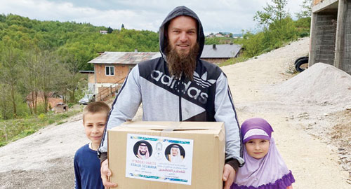  برنامج توزيع السلال الغذائية في البوسنة