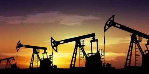 أسعار النفط ترتفع 5 % نتيجة تخفيض في الإنتاج وتخفيف بعض الولايات من إجراءات العزل 