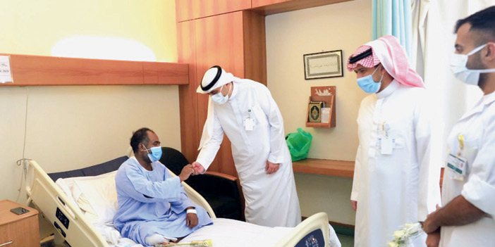 مستشفى الملك خالد التخصصي للعيون يطلق برنامج «نشاركهم فرحة العيد» 