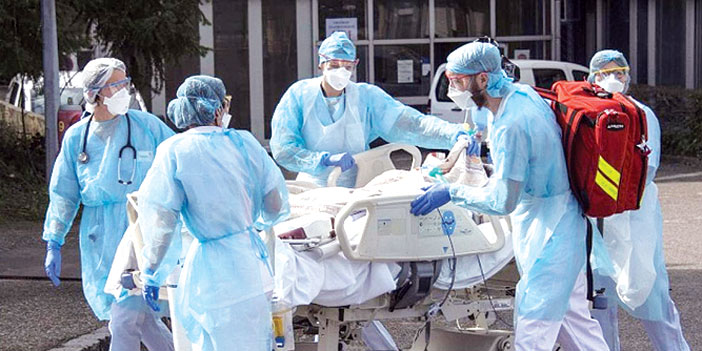 وفيات فيروس كورونا تتخطى حاجز 400 ألف 