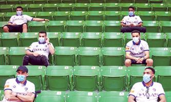 التجمع الصحي الأول يفحص لاعبي الهلال 