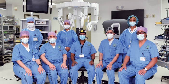 فريق جراحة  القلب في مستشفى الملك فيصل التخصصي