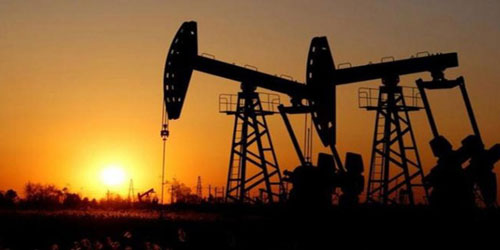 أسعار النفط تتراجع متأثرةً بانخفاض الطلب على الوقود بسبب كورونا 
