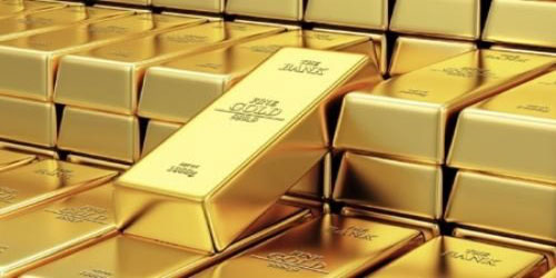أسعار الذهب ترتفع قرب أعلى مستوى في 9 أعوام 
