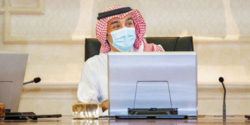  وزير الرياضة رأس الاجتماع