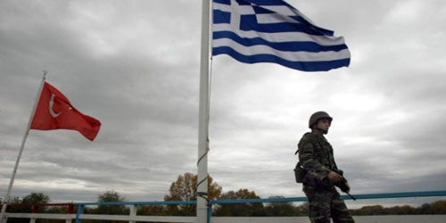 تعزيزات عسكرية يونانية على الحدود مع تركيا 