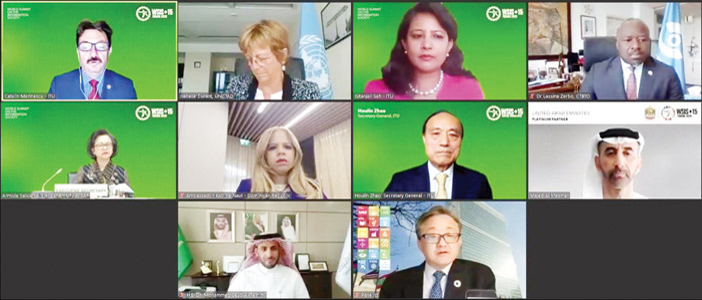  المحافظ خلال مشاركته