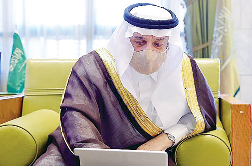 أمير منطقة الرياض يفتتح حملة «الصلاة نور» 