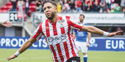  اللاعب الهولندي محمد الريحي