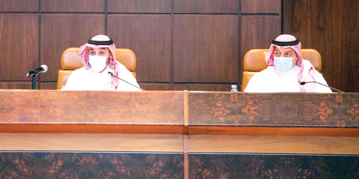  الأمير عبدالعزيز بن تركي الفيصل خلال اجتماعه برؤساءالأندية