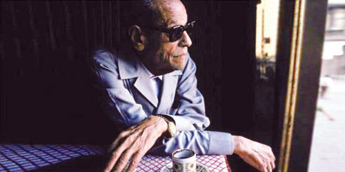 نجيب محفوظ: ذكريات الطفولة وتأثير الحارة (2-4) 