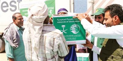 تواصل المساعدات السعودية في المديريات الصحراوية بحضرموت 