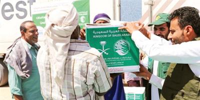 تواصل المساعدات السعودية في المديريات الصحراوية بحضرموت 
