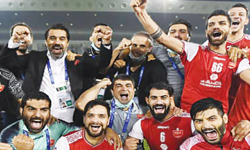  بيرسبوليس الإيراني إلى نهائي أبطال آسيا