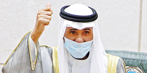  أمير الكويت خلال افتتاحه دورة الانعقاد العادي لمجلس الأمة