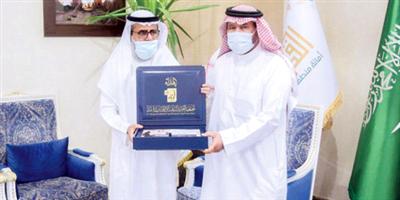 أمين القصيم يلتقي رئيس مجلس إدارة جمعية «أبناء» للأيتام ببريدة 