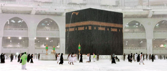 هطول أمطار غزيرة على أنحاء متفرقة من مكة المكرمة 