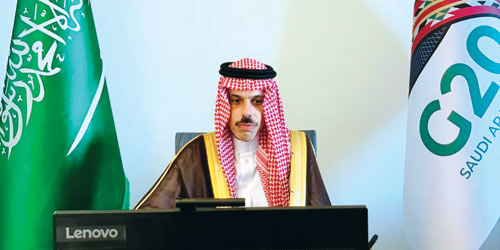  وزير الخارجية، أثناء المشاركة في الحوار