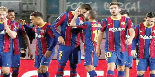  لاعبو برشلونة رفضوا تخفيض أجورهم