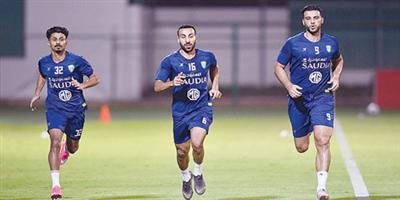 الأهلي يعلن إصابة ثلاثي الفريق قبل مواجهة الشباب 