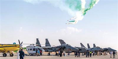 تأجيل المعرض الدولي للطيران والفضاء في الثمامة 